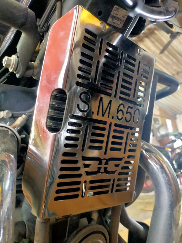 Chrome Radiator Guard for Super Meteor 650 - Royal Enfield - Image 4