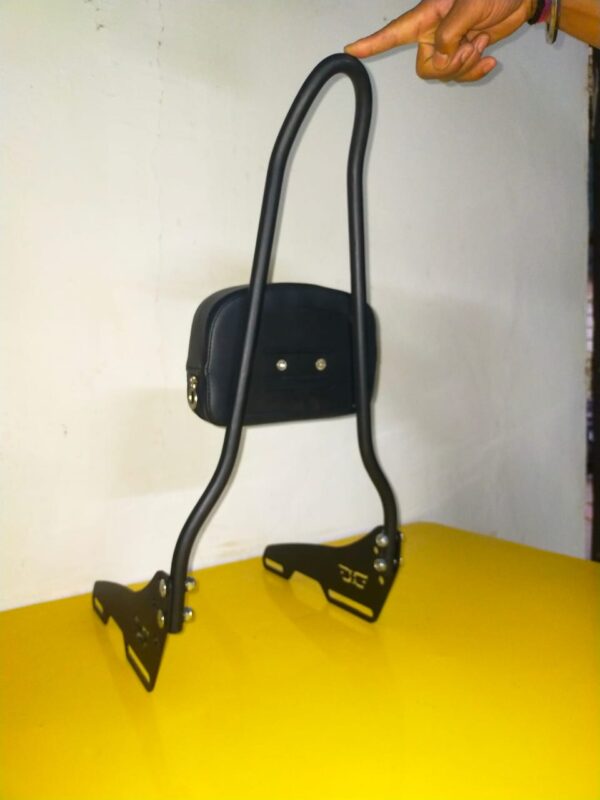 Tall Sissy Bar Backrest for Super Meteor 650 – Classic Cruiser Style with Comfort - Image 7