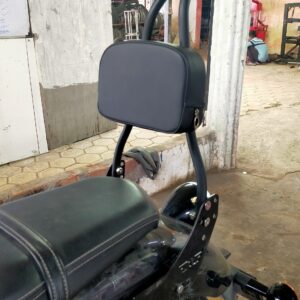 Tall Sissy Bar Backrest for Super Meteor 650 – Classic Cruiser Style with Comfort